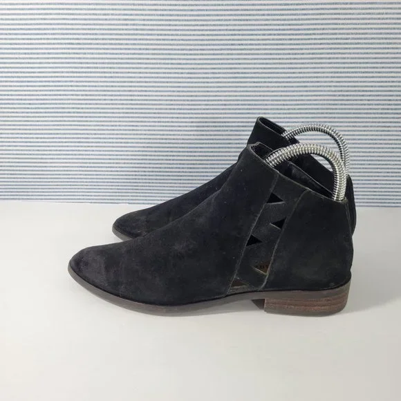 Lucky Brand Jakeela Black Suede Ankle Bootie Women's Size 5.5 - Picture 3 of 11